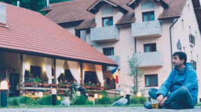 Отель Rocker's Inn  Саша Монтана